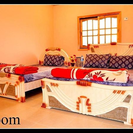 Palm Valley Hotel Sukkur Esterno foto