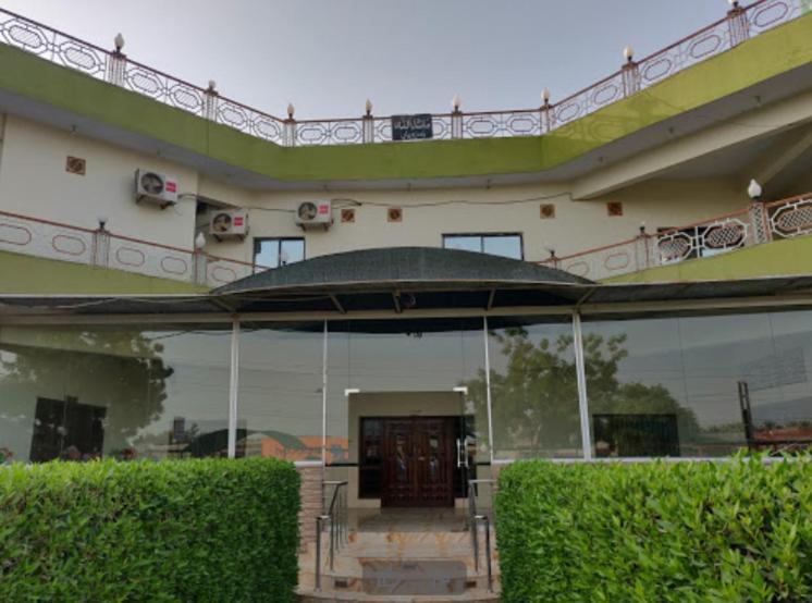 Palm Valley Hotel Sukkur Esterno foto